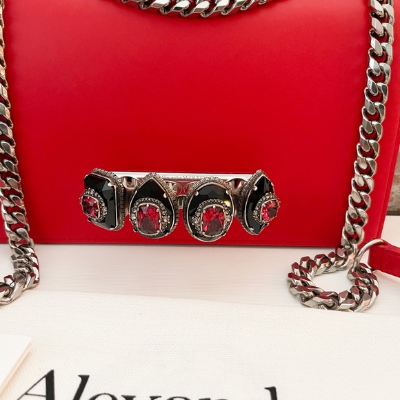 Alexander McQueen Knuckle Red Jewel Embellished Leather Cross Body Bag - Picture 6 of 15
